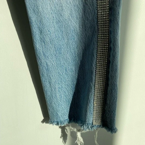 Levi's 501 Crop Jean in Diamond - Picture 6 of 11